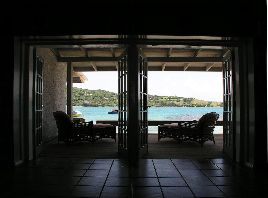 Bequia Beachfront Villa Hotel Friendship 외부 사진